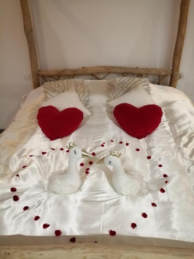 Le Reve De Lily Bed & Breakfast Les Vigneres Luaran gambar